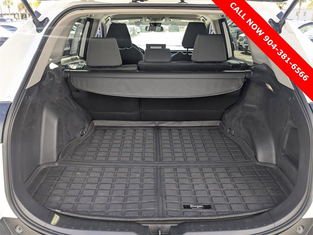 Used 2022 Toyota RAV4 XLE image 13
