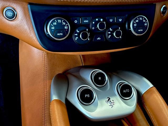 Used 2012 Ferrari FF AWD/4WD image 20