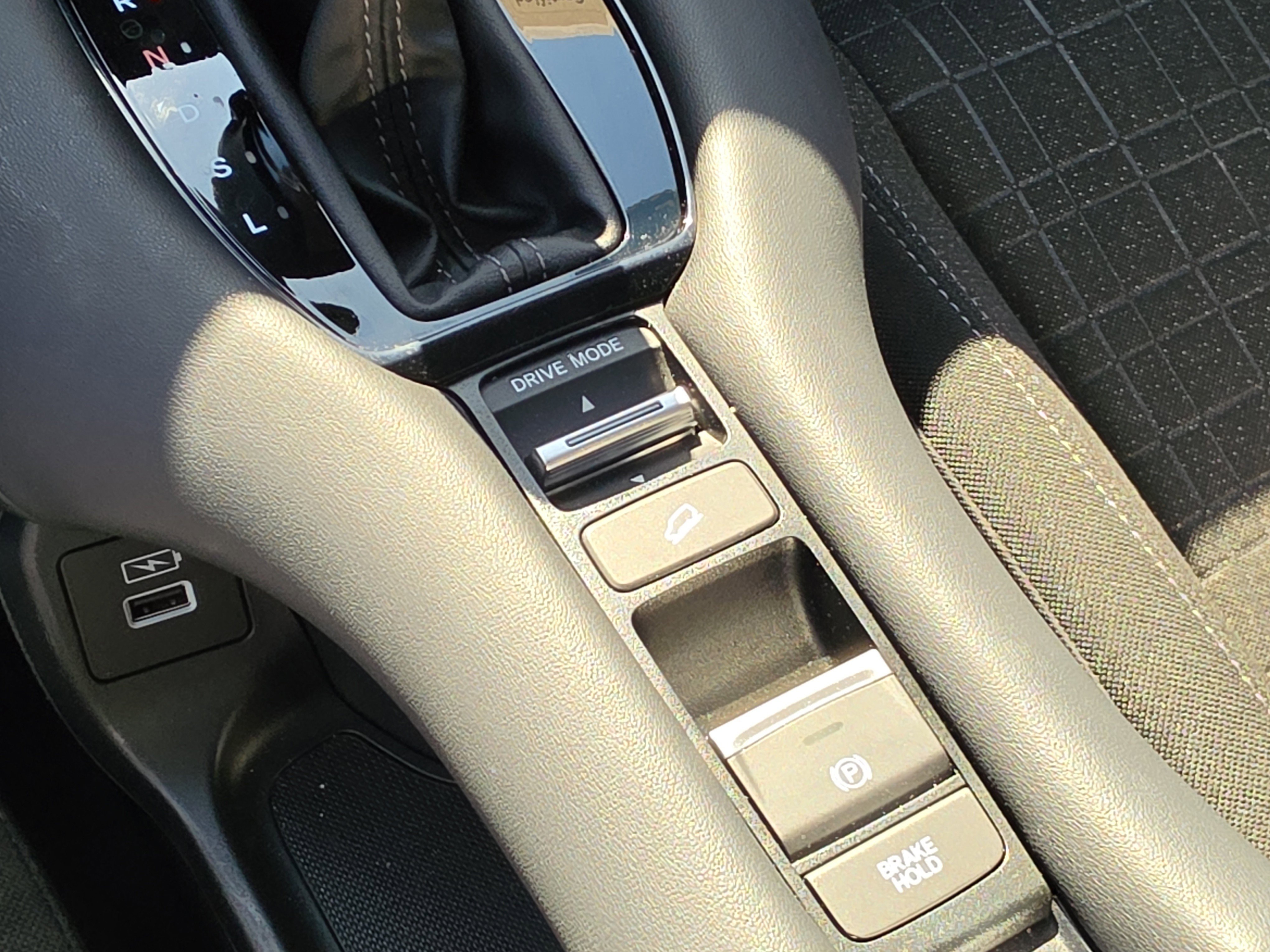 Certified 2023 Honda HR-V LX image 27