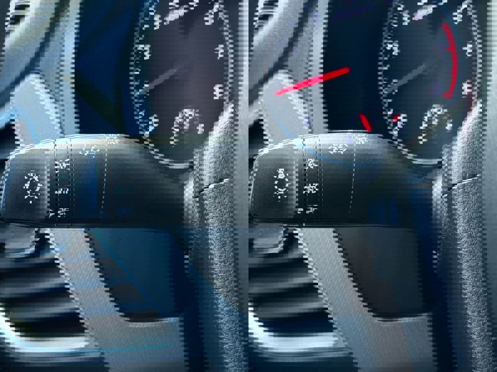 Used 2022 Kia Seltos LX image 27