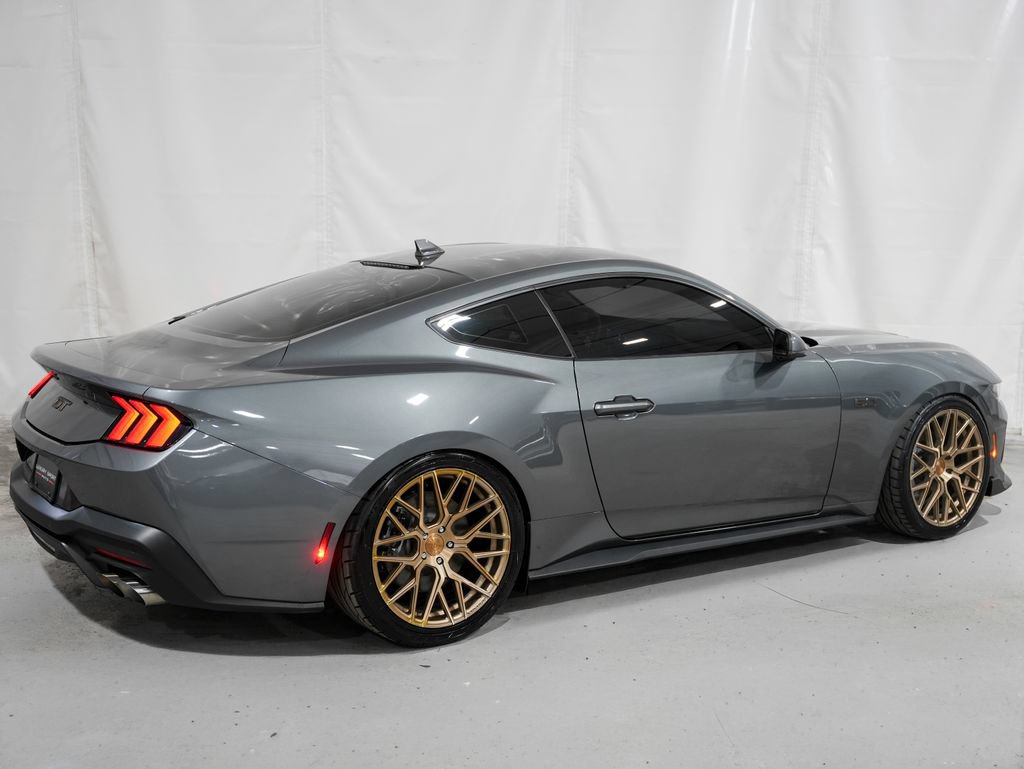 Used 2025 Ford Mustang GT Premium RWD image 6