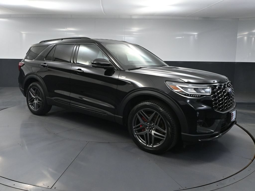 Used 2025 Ford Explorer ST-Line w/ ST-Line Street Pack AWD/4WD image 1
