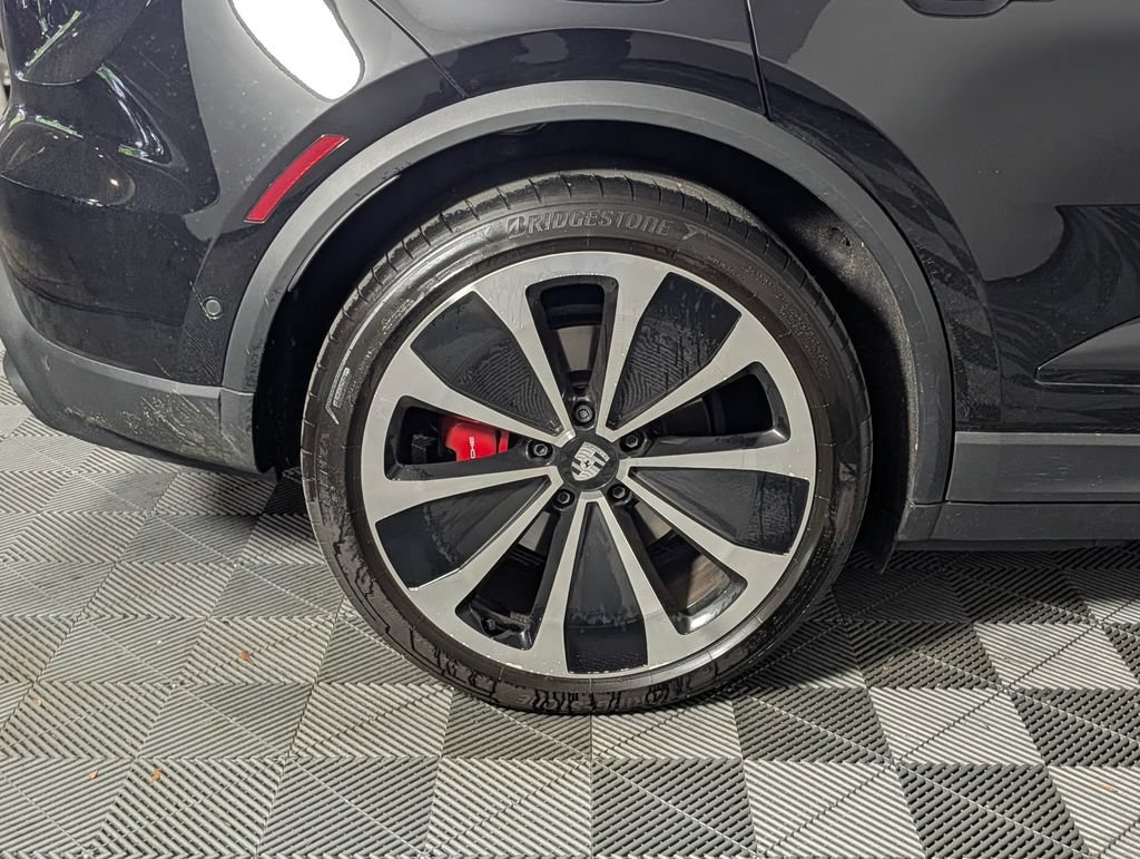 Certified 2025 Porsche Macan 4S Electric AWD/4WD image 13