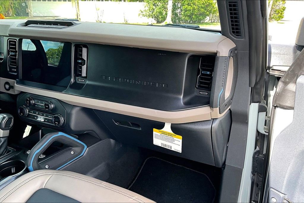 Used 2023 Ford Bronco Wildtrak image 16