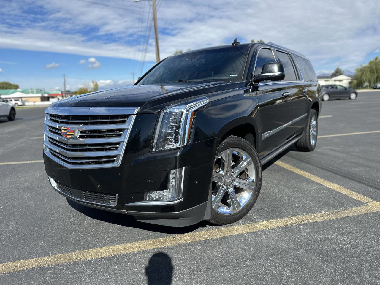 Used 2017 Cadillac Escalade ESV Platinum image 1