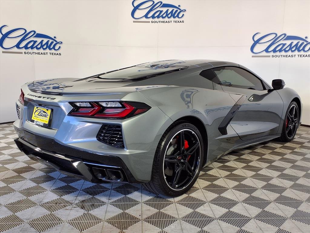 Used 2024 Chevrolet Corvette Stingray Preferred Cpe w/ Stealth Interior Trim Package image 4