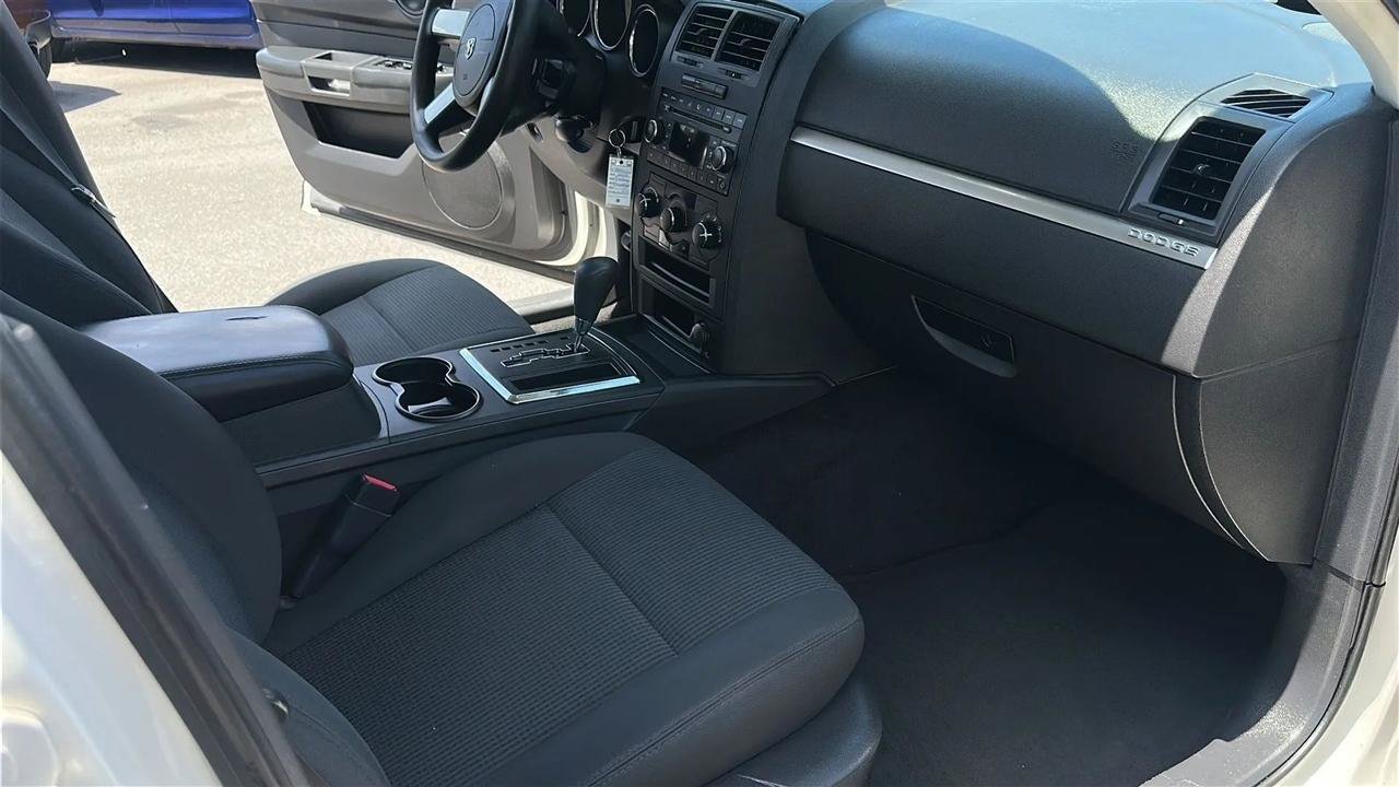 Used 2008 Dodge Charger SE RWD image 34