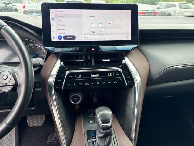 Used 2024 Toyota Venza XLE AWD/4WD image 19
