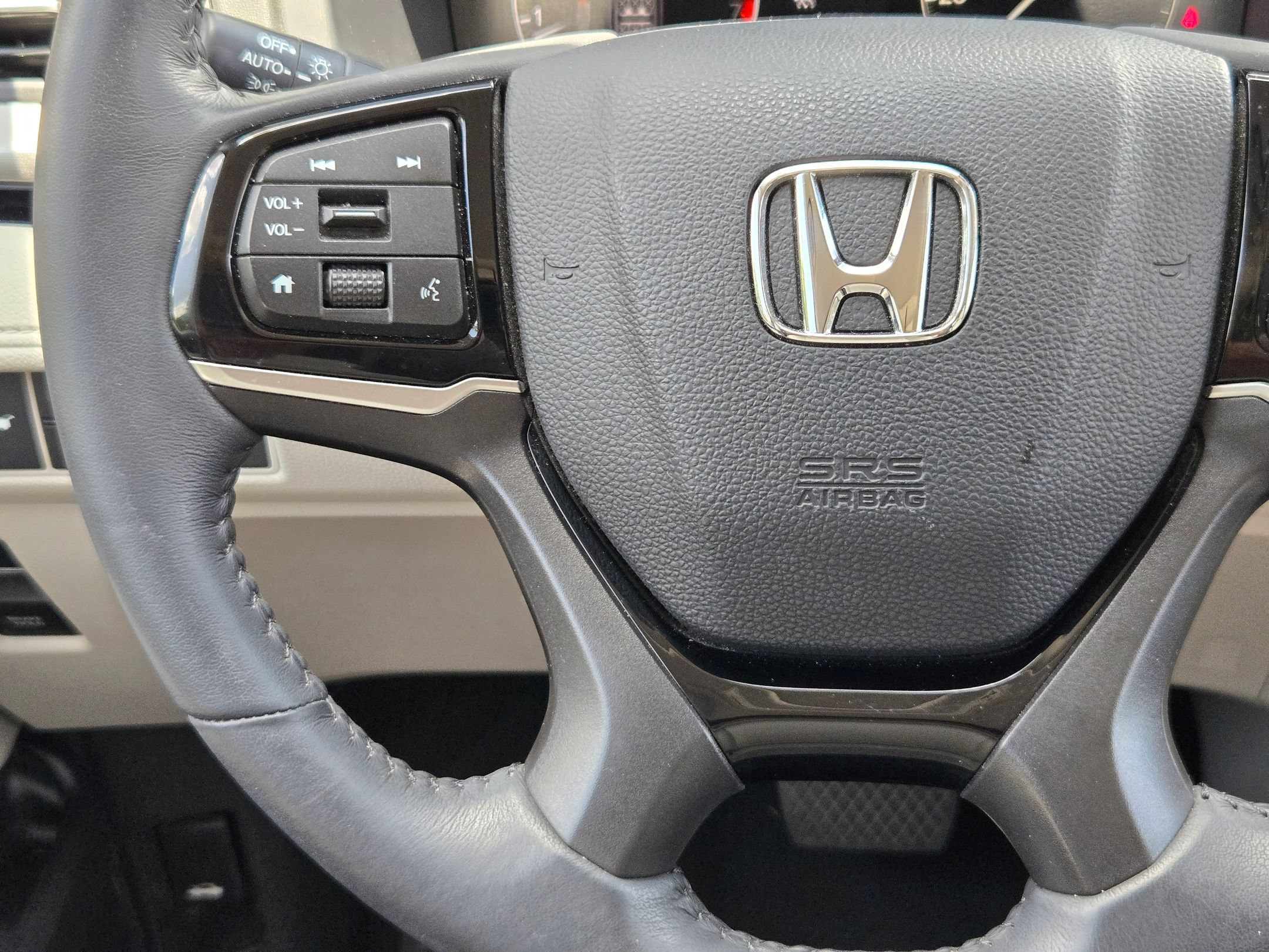 Used 2025 Honda Odyssey Touring image 21