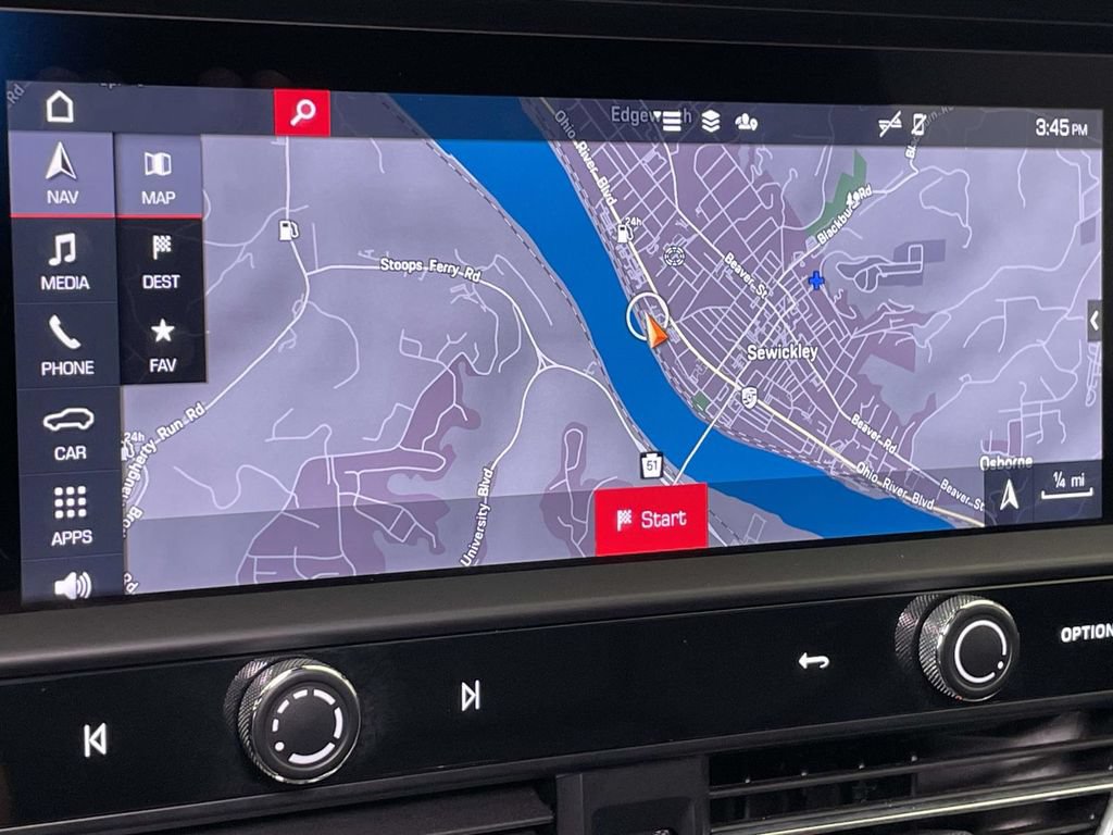Certified 2023 Porsche Macan AWD/4WD image 30