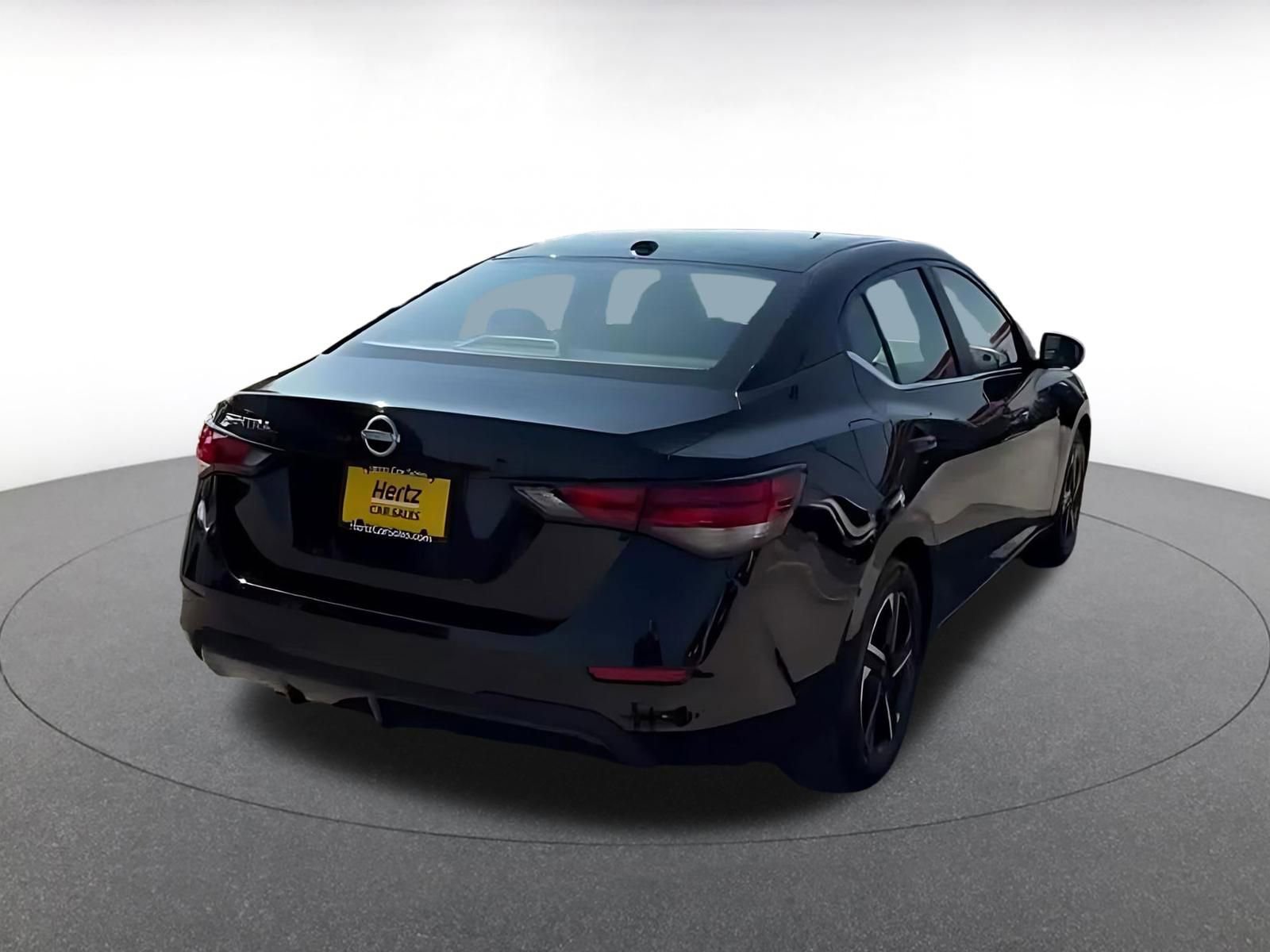 Used 2025 Nissan Sentra SV image 14