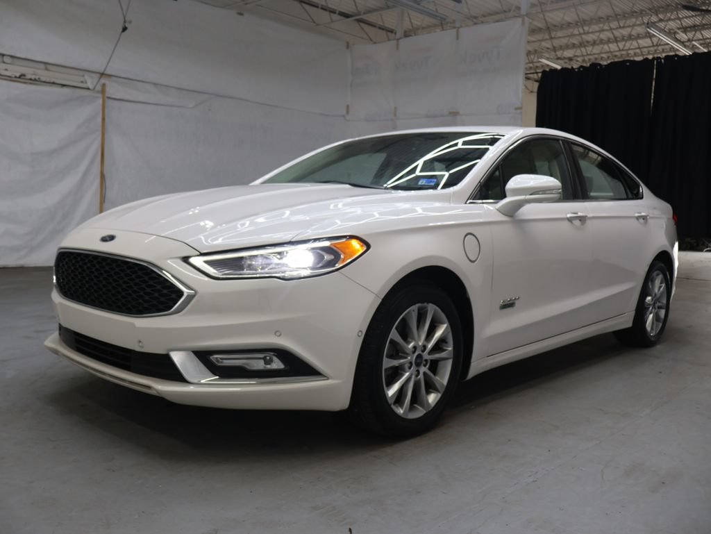 Used 2017 Ford Fusion Energi Platinum FWD image 3