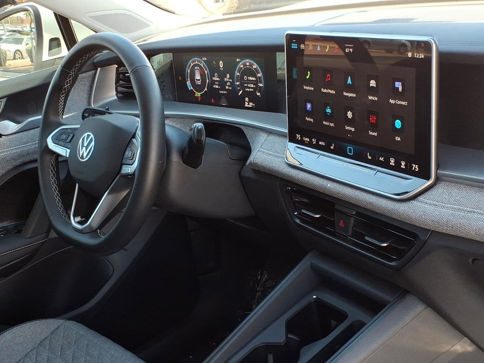 Certified 2025 Volkswagen Tiguan S FWD image 12