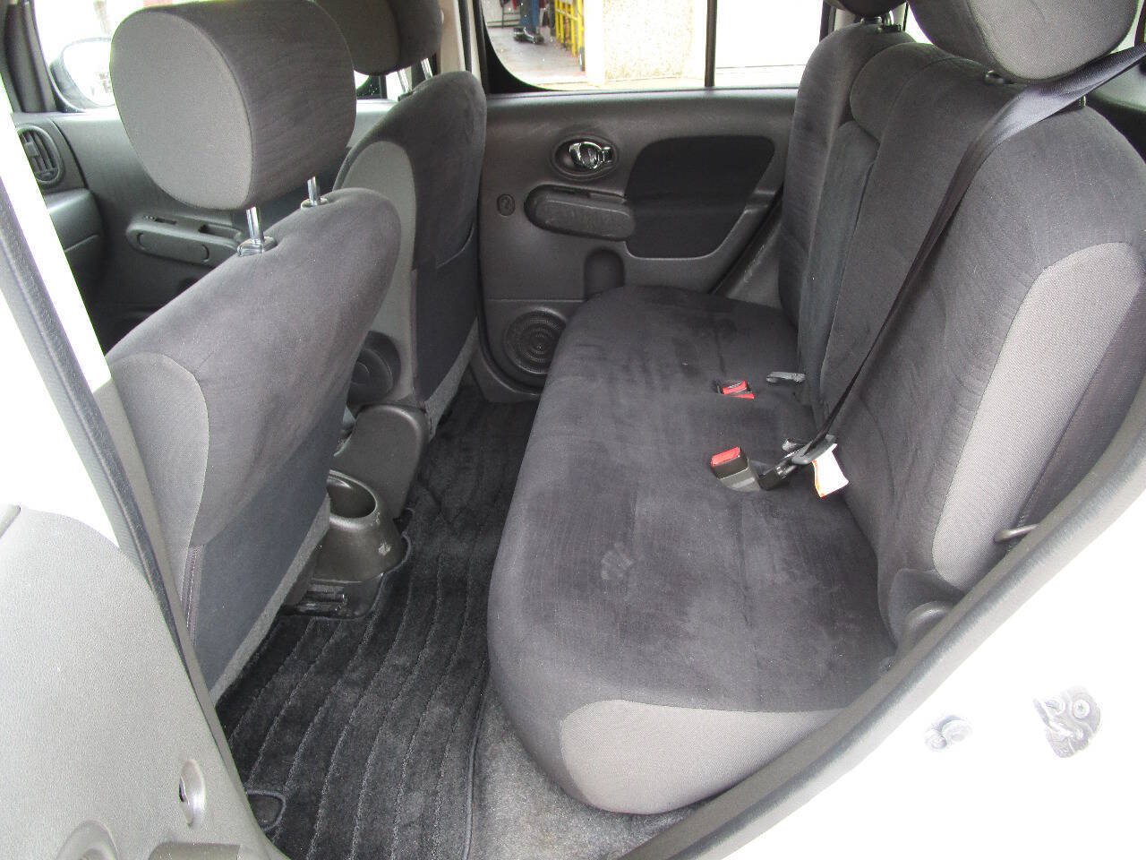 Used 2014 Nissan Cube 1.8 SL w/ SL Preferred Package FWD image 17