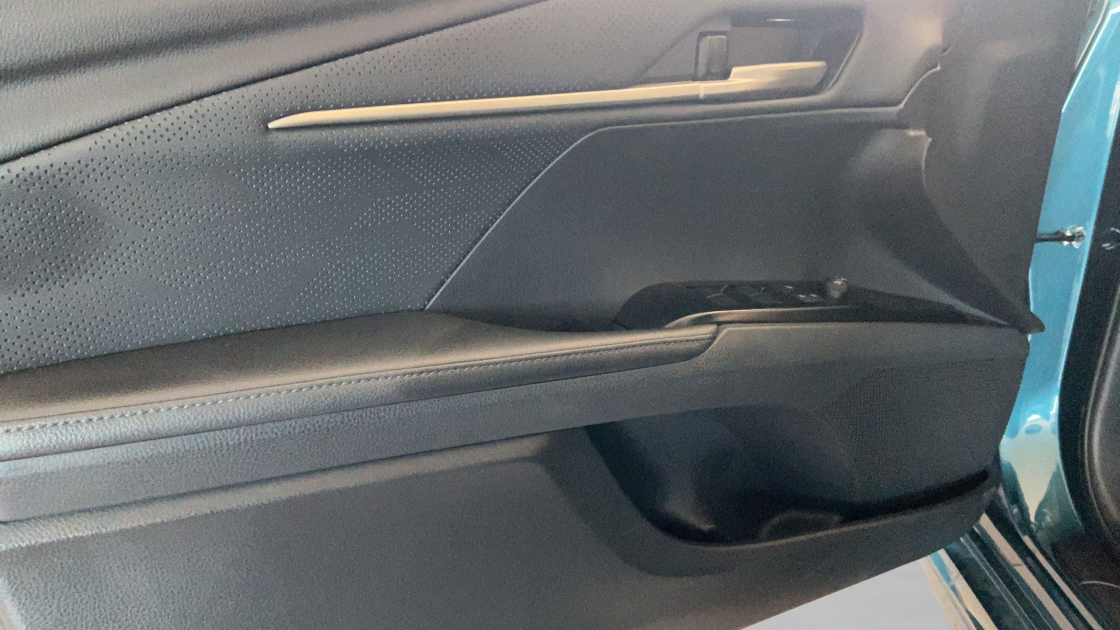 Certified 2025 Toyota Camry XSE FWD image 25