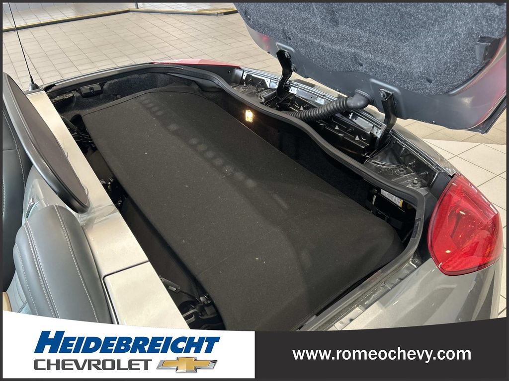 Used 2006 Pontiac Solstice Convertible w/ Premium Package RWD image 26