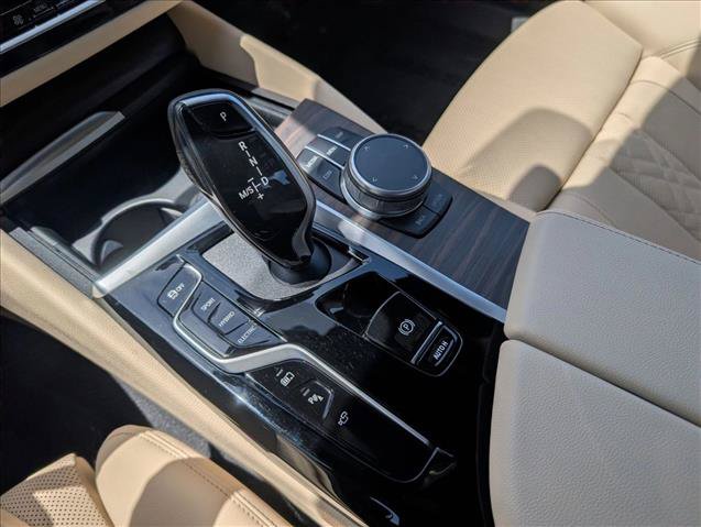 Used 2021 BMW 530e w/ Parking Assistance Package RWD image 13