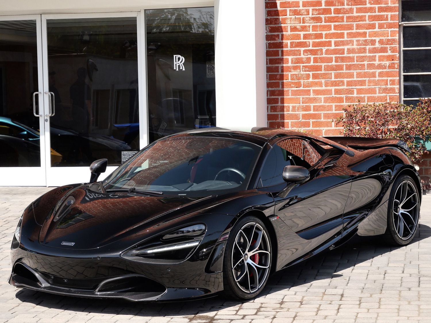 Used 2019 McLaren 720S Performance RWD image 24