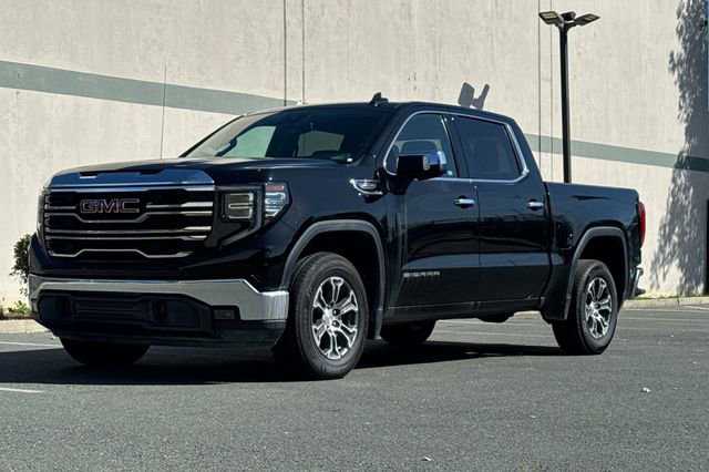 Used 2025 GMC Sierra 1500 SLT RWD image 8