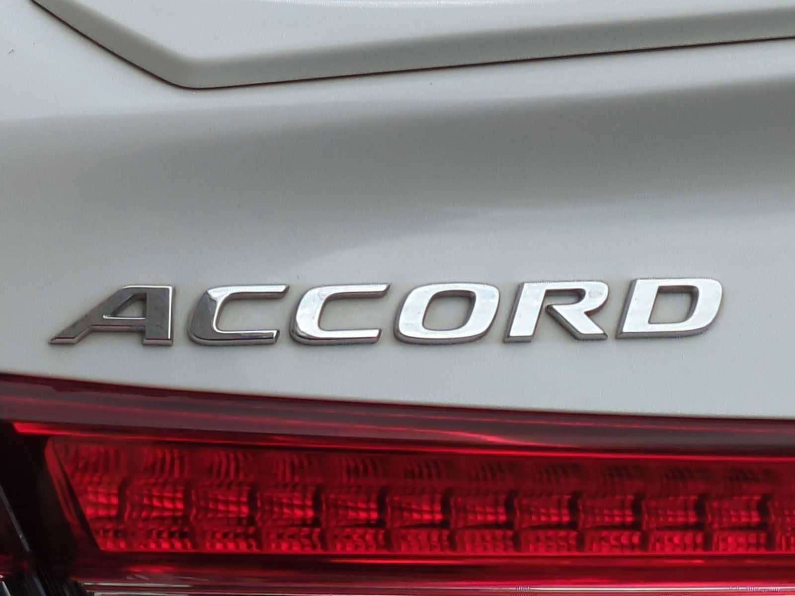 Used 2020 Honda Accord Sport image 13