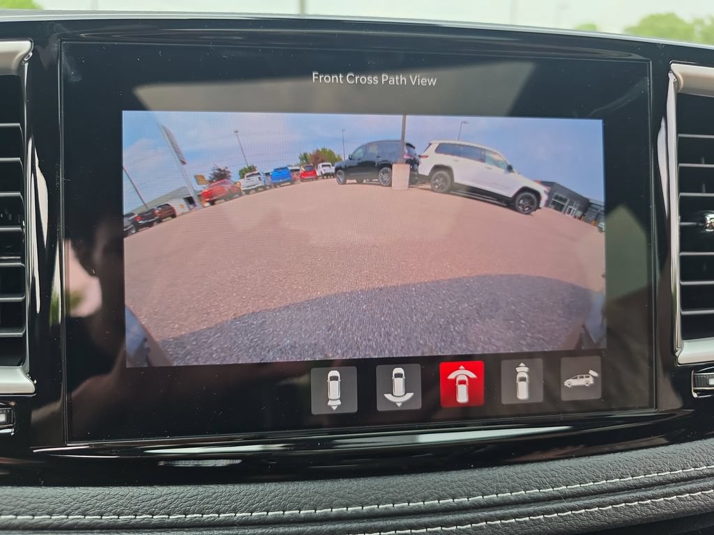 New 2027 Chrysler Pacifica Limited AWD/4WD image 26