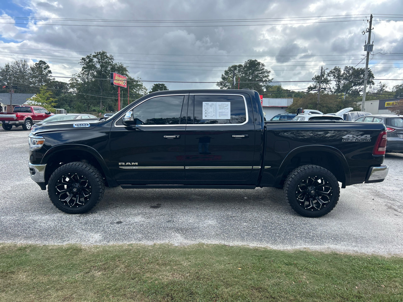 Used 2019 RAM 1500 Limited image 3