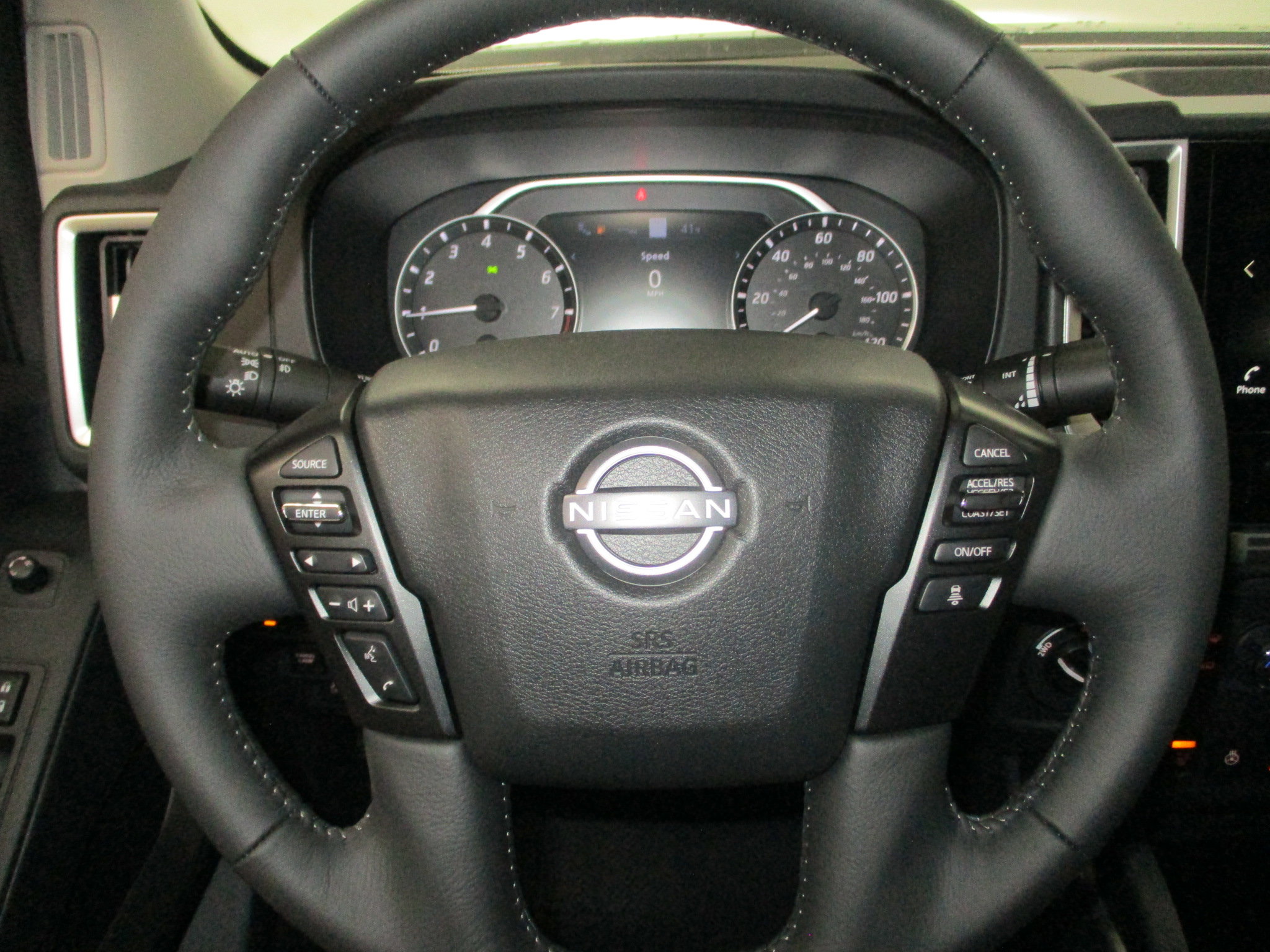 New 2025 Nissan Frontier SL image 18