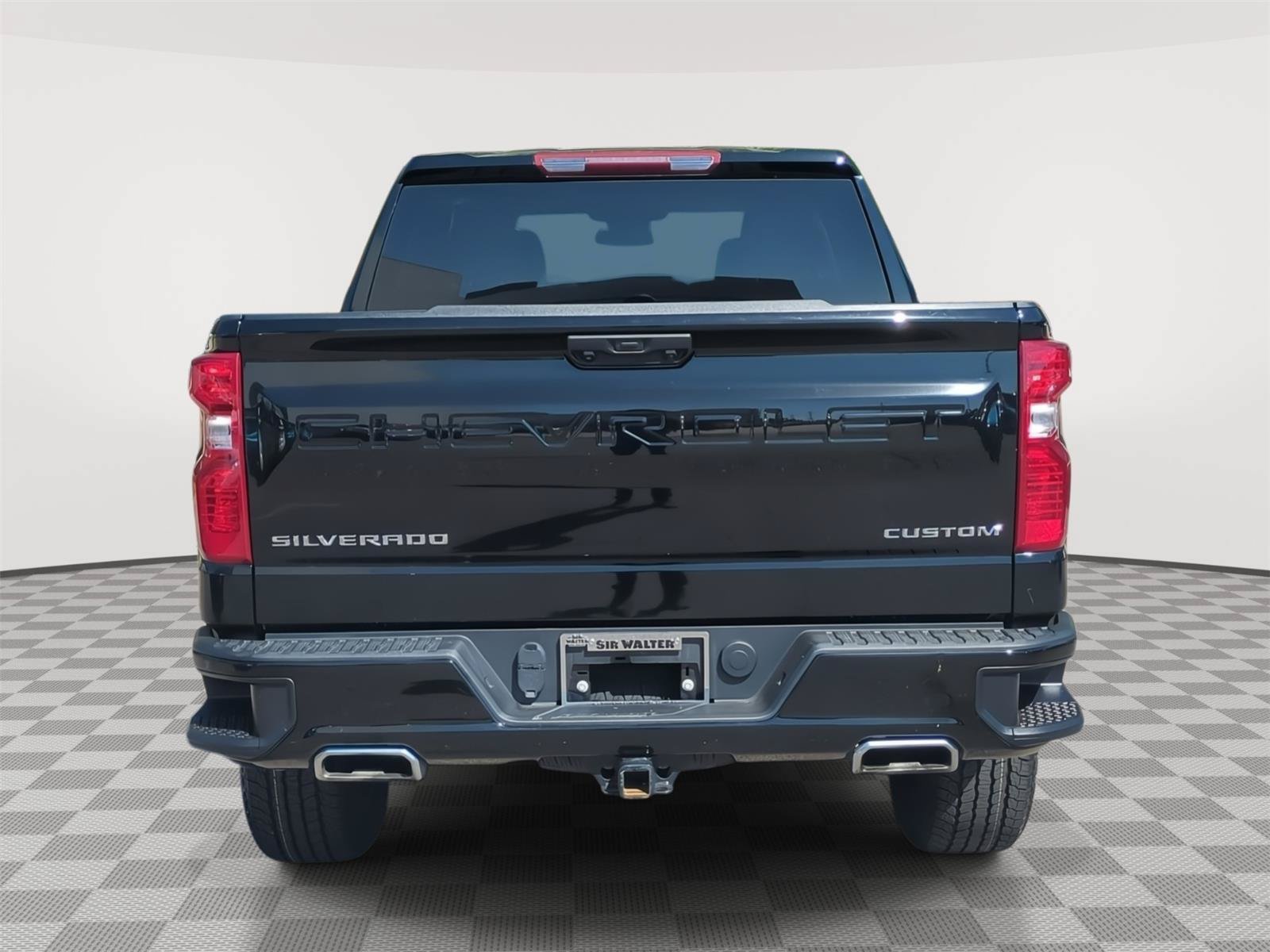 Used 2024 Chevrolet Silverado 1500 Custom Trail Boss AWD/4WD image 4