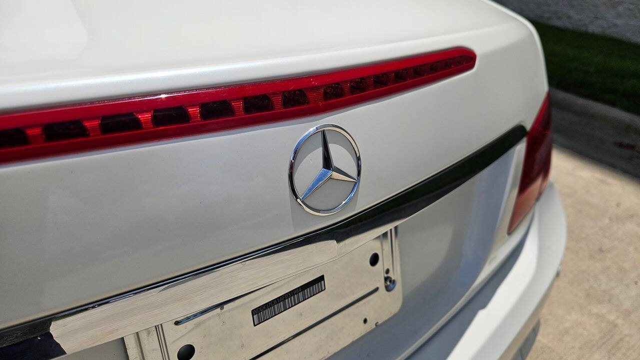 Used 2010 Mercedes-Benz E 550 Coupe image 41