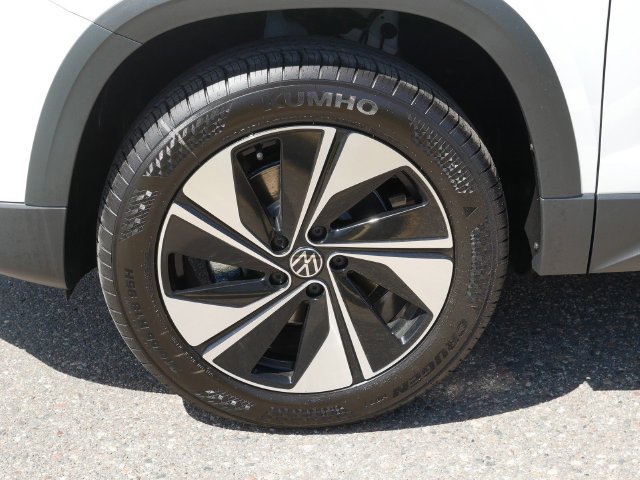 New 2026 Volkswagen Taos SE AWD/4WD image 5