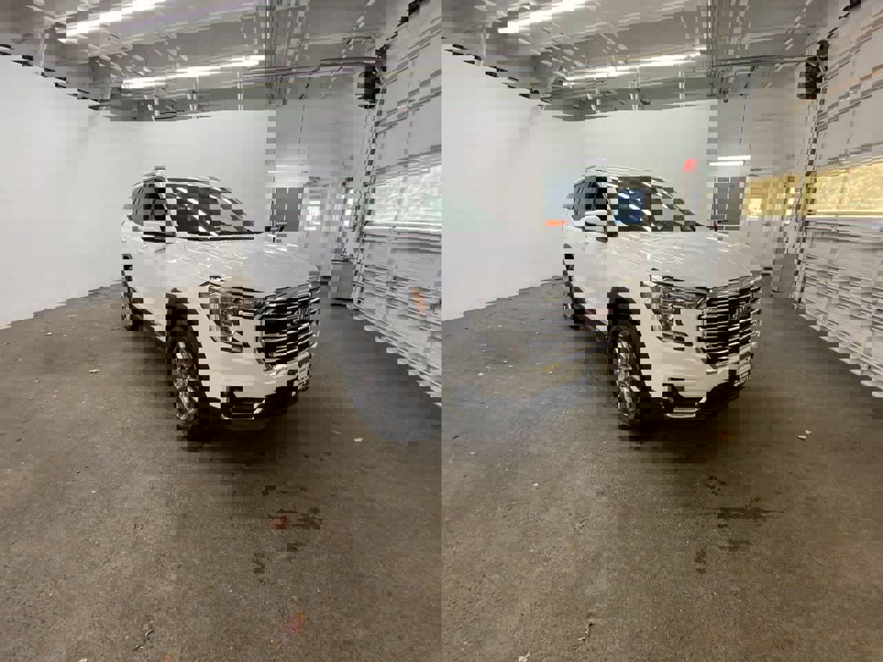 Used 2023 GMC Terrain SLT image 8