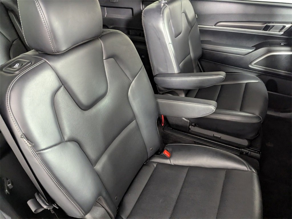 Used 2024 Kia Telluride S w/ S Sunroof Package image 34