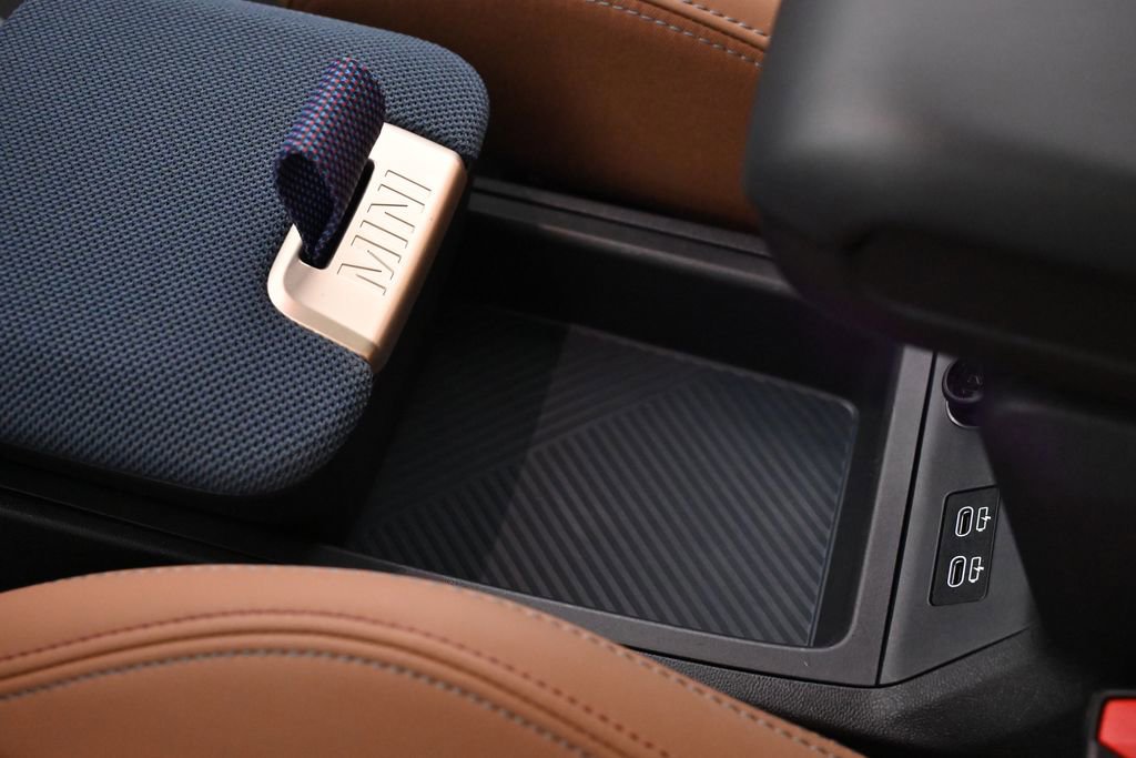 Certified 2025 MINI Cooper Countryman S image 23