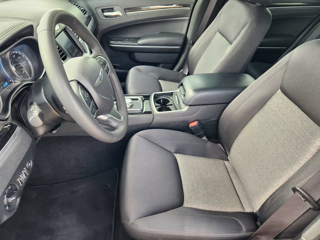 Used 2023 Chrysler 300 Touring w/ Sport Appearance Package RWD image 13