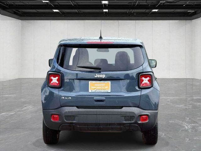 Certified 2023 Jeep Renegade Latitude AWD/4WD image 4