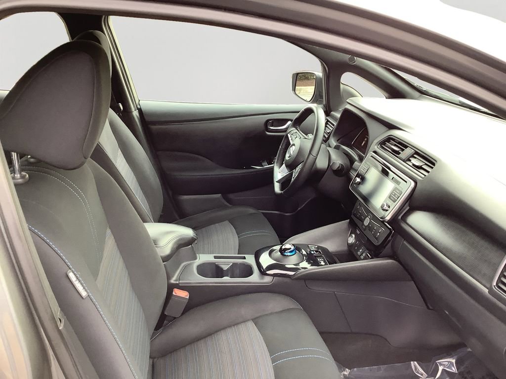 Used 2019 Nissan Leaf SV w/ SV All Weather Package image 12
