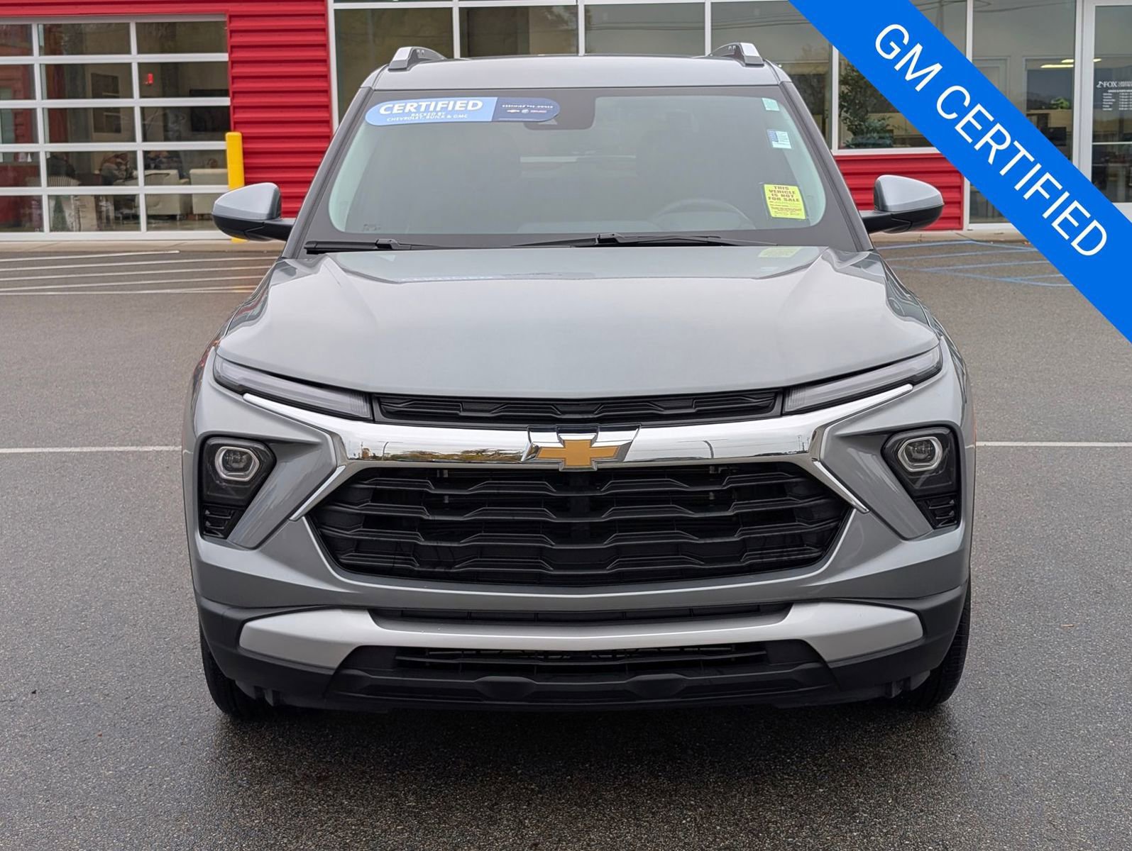 Used 2024 Chevrolet TrailBlazer LT w/ LT Cold Weather Package image 2