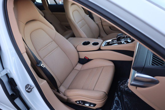 Used 2020 Porsche Panamera 4 AWD/4WD image 47