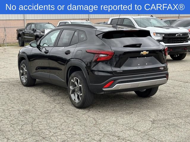 Certified 2024 Chevrolet Trax LT w/ Driver Confidence Package FWD image 3