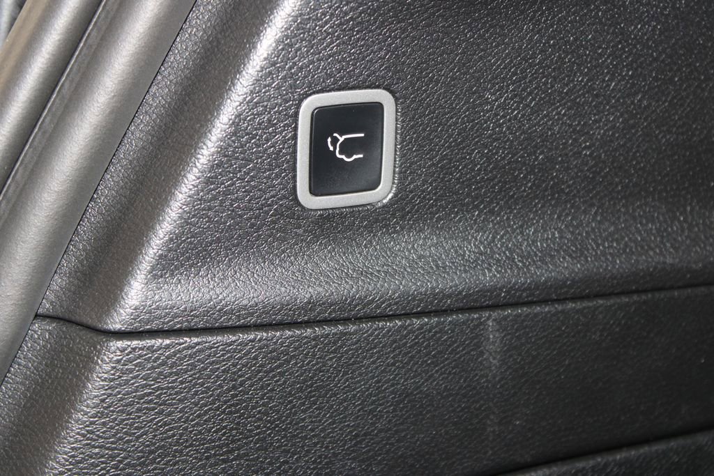 Used 2025 Chrysler Pacifica Select image 29