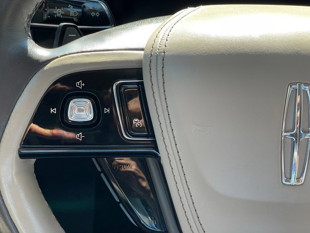 Used 2021 Lincoln Aviator Reserve w/ Elements Package Plus AWD/4WD image 15