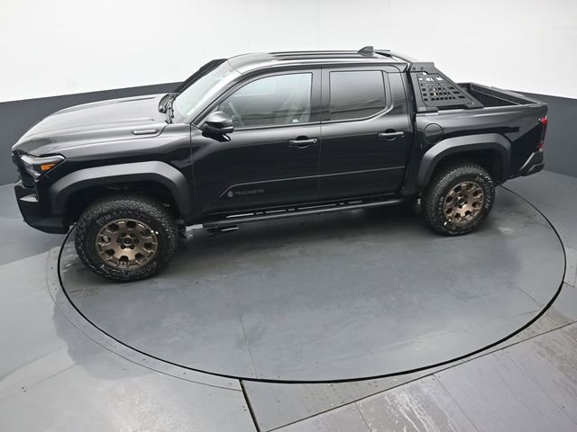 Certified 2025 Toyota Tacoma Trailhunter image 38