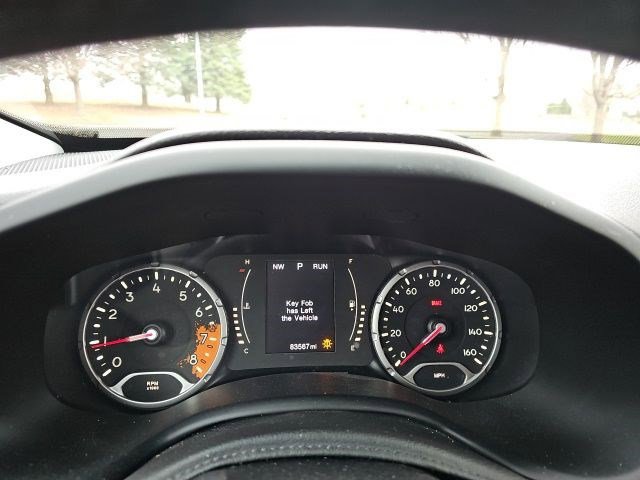 Used 2015 Jeep Renegade Latitude w/ Cold Weather Group II image 19