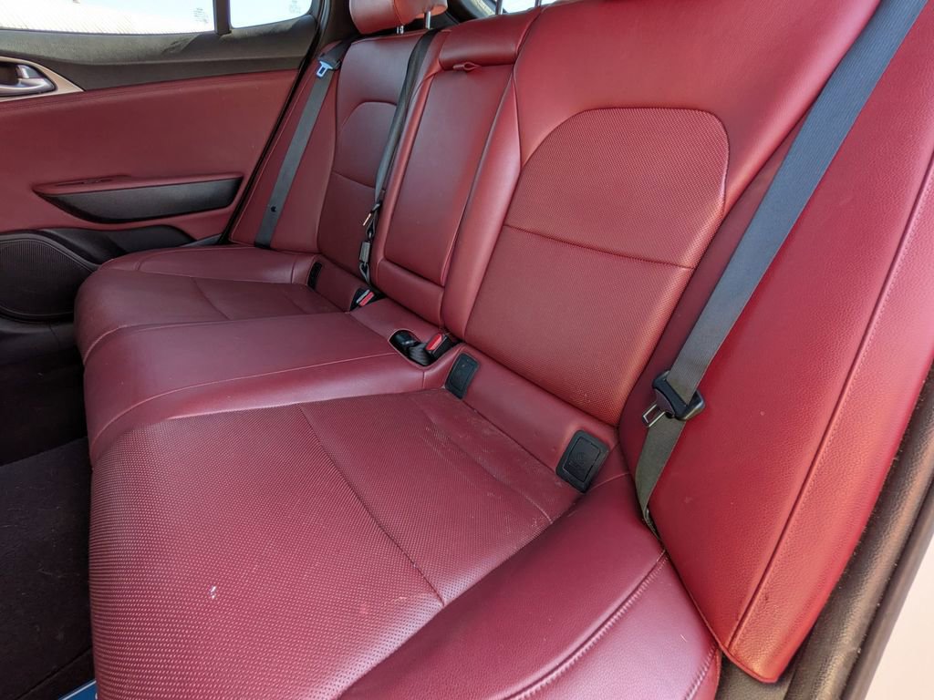 Used 2019 Kia Stinger GT image 28