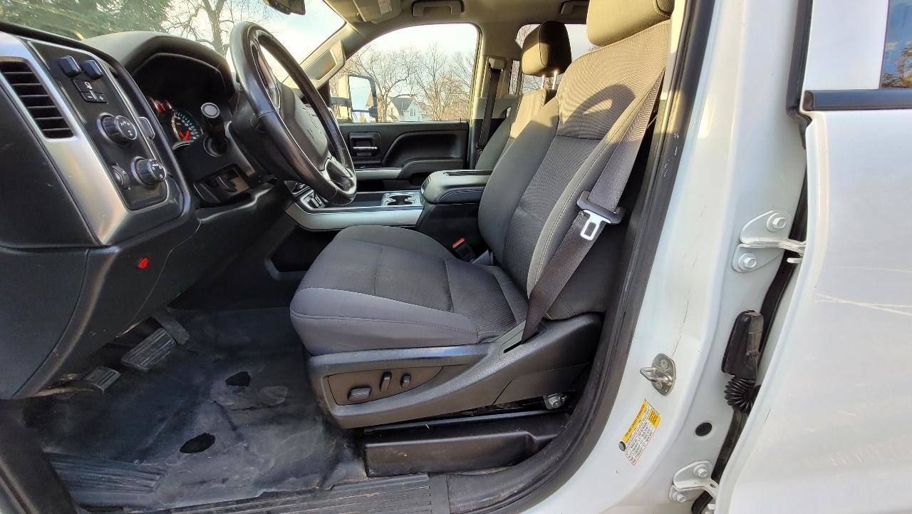 Used 2017 Chevrolet Silverado 2500 LT AWD/4WD image 10