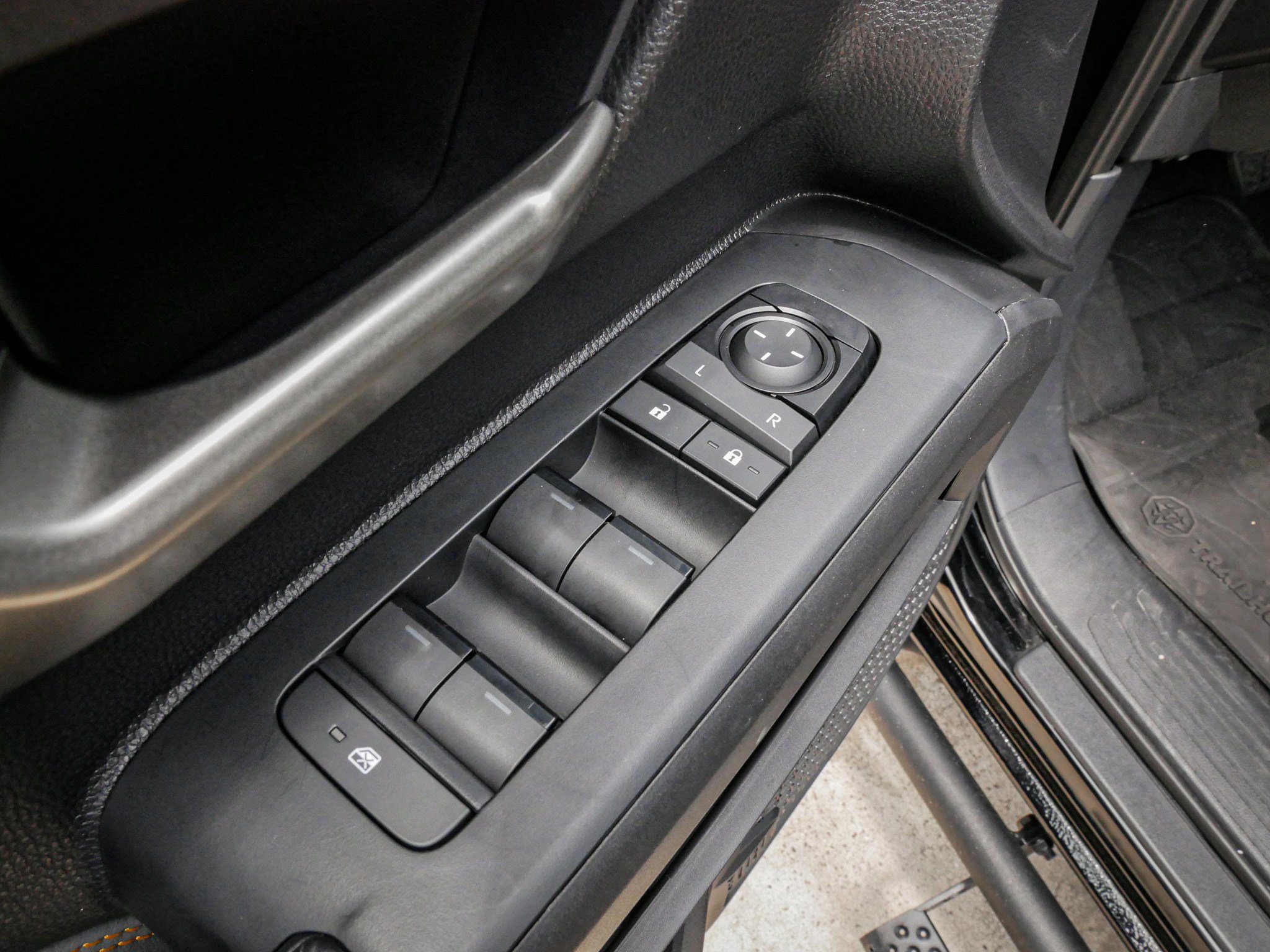 Used 2024 Toyota Tacoma 4x4 Double Cab Hybrid image 15