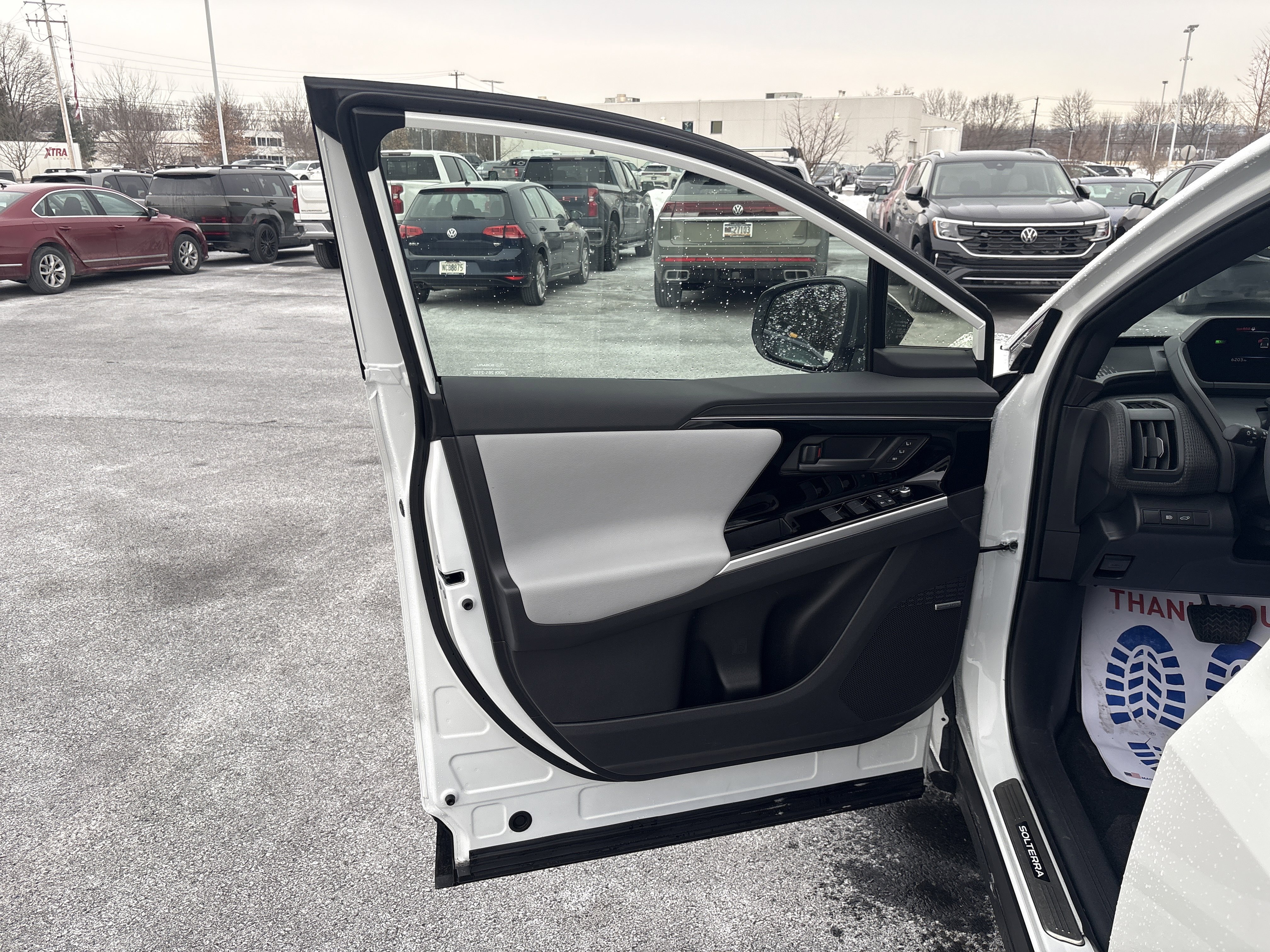 Used 2025 Subaru Solterra Touring image 15