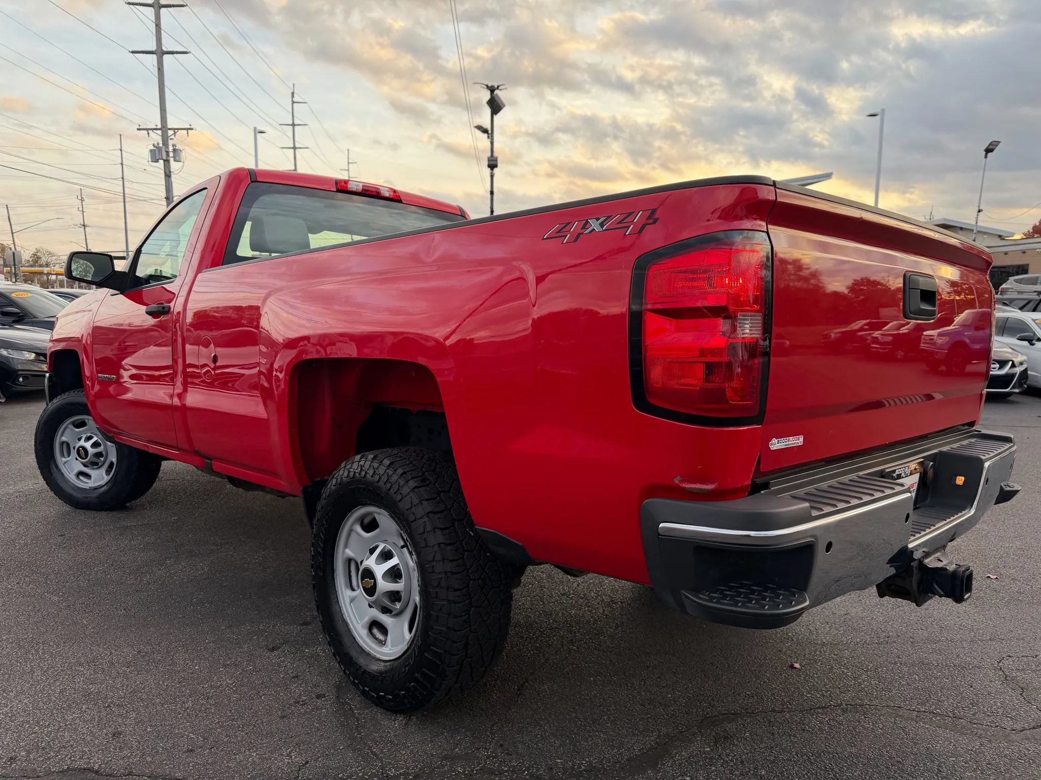 Used 2018 Chevrolet Silverado 2500 W/T w/ Snow Plow Prep Package AWD/4WD image 11