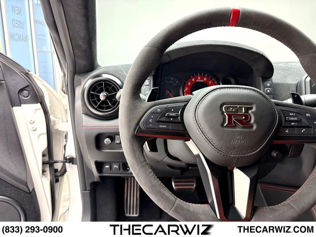 Used 2018 Nissan GT-R NISMO AWD/4WD image 71