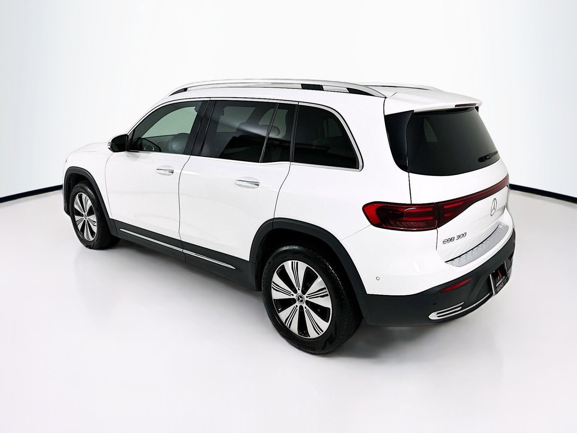 Certified 2024 Mercedes-Benz EQB 300 4MATIC image 6